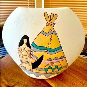 Vintage 90’s Native American Southwest Hand-painted Girl Teepee Vase 9.5” Tall